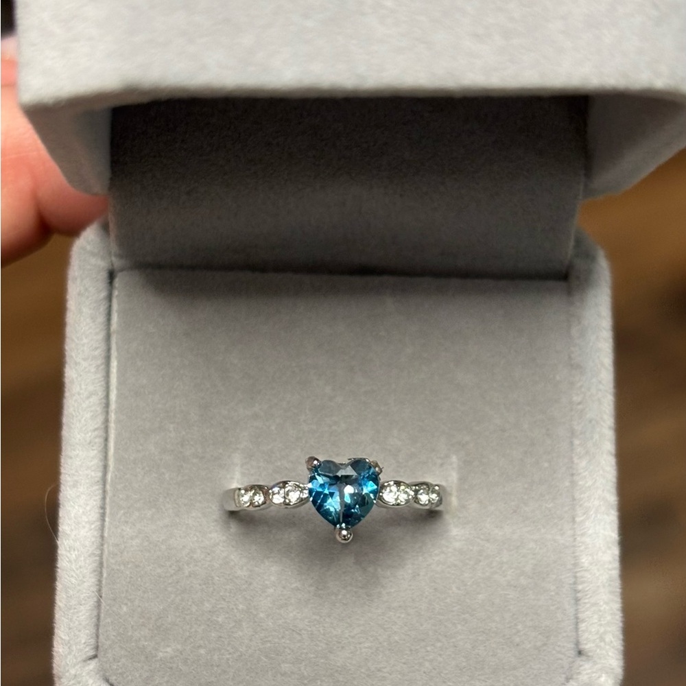 Stunning Genuine London Blue Topaz w/ zircon in 925 Sterling silver Ring Sz 6.75 - Picture 2 of 7